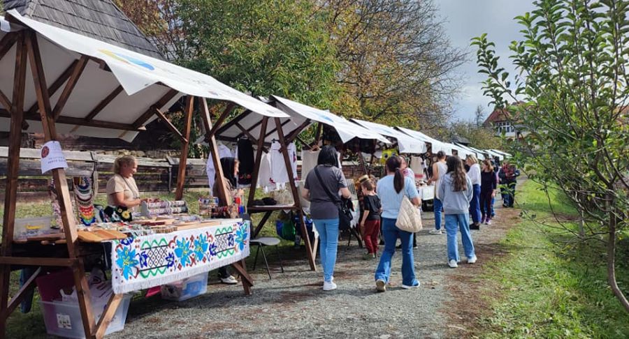 La Muzeul Satului din Baia Mare a început „Târgul de Sfântul Dumitru”