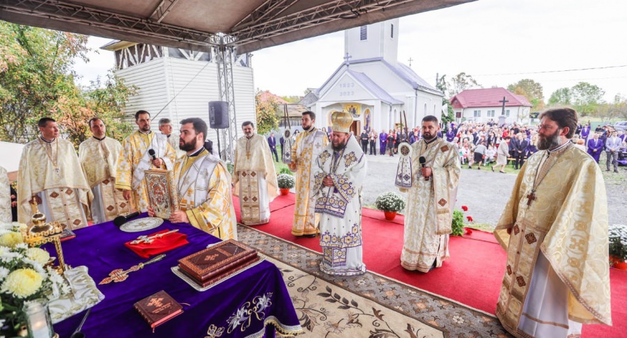 A fost târnosită biserica din Merișor, Protopopiatul Baia Mare