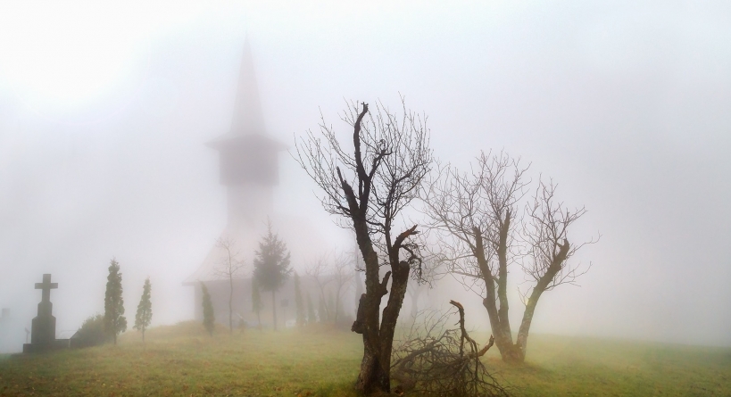 Lumea fantastică, de poveste, din satul maramureșean: Practici creștine și precreștine din tradiția maramureșeană au născut și personaje de legendă