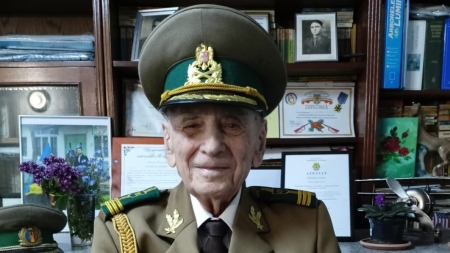 Clipe speciale în Vișeu de Sus: Cetățeanul de onoare Marin Stănescu a împlinit impresionanta vârstă de 103 ani; Istoria vieții unui erou de poveste