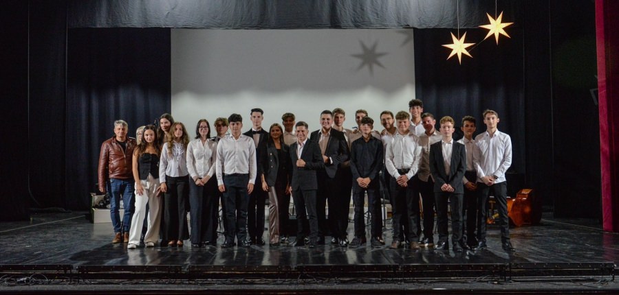 Concert caritabil al elevilor Colegiului de Arte Baia Mare: Show inedit al tinerilor artiști din Orchestra Simfonus pentru un copilaș din Maramureș