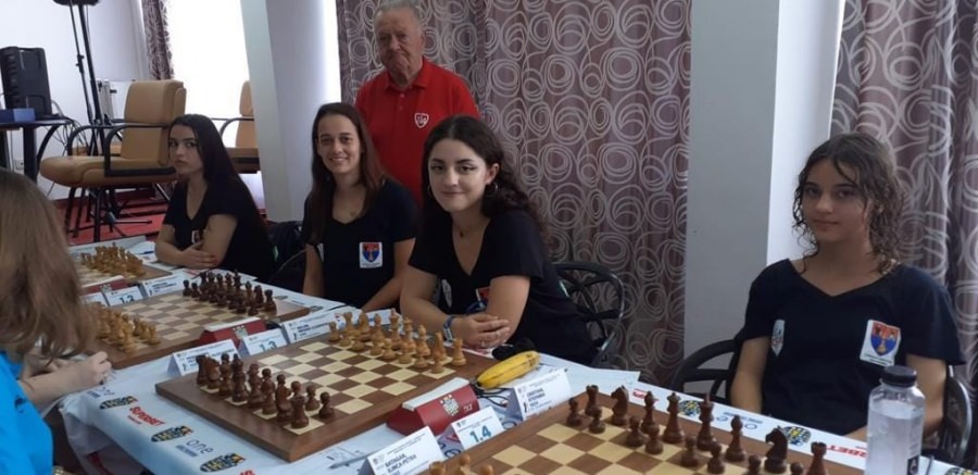 Sportivii cluburilor din Maramureș, două locuri 7 la echipele de seniori, în superliga feminină și masculină, organizate de Federația Română de Șah