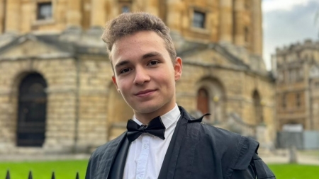 Eveniment deosebit pentru Traian Rareș Tuș: Băimăreanul de geniu, prima zi la prestigioasa universitate „Oxford”; Primele imagini de la festivitate