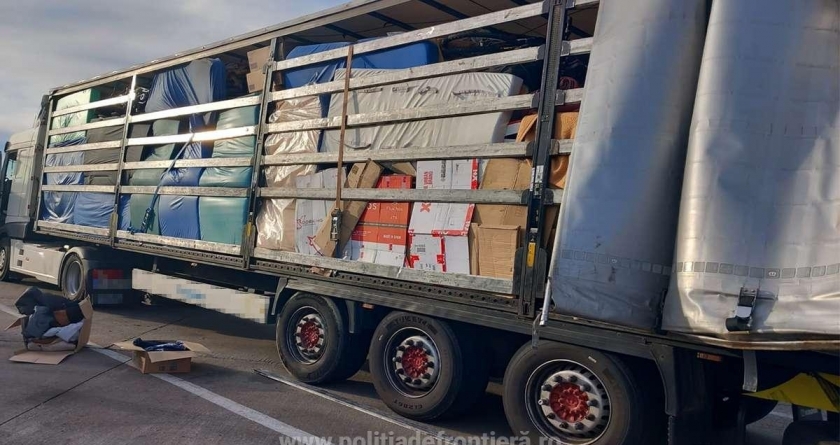 Peste 11 tone de deșeuri care trebuiau să ajungă în Maramureș au fost oprite la intrarea în țară