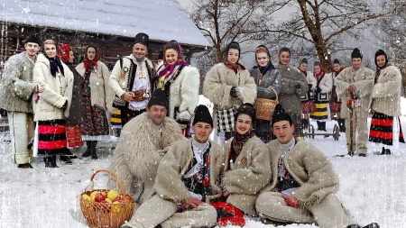 „Acasă e Crăciunu'”: Concert organizat de Ansamblul „Transilvania” alături de îndrăgita artistă Lavinia Goste