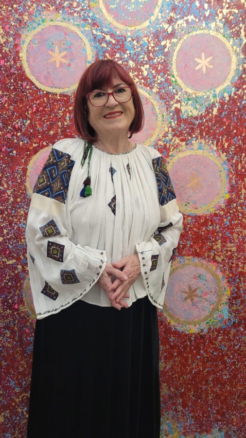 Spectacol în Baia Mare: Artista Sonia Codorean lansează albumul aniversar “Și-astă noapte n-o fost noapte”