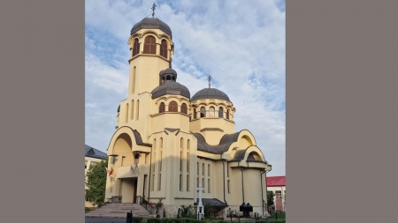 20 de ani de la sfințirea Bisericii-demisol „Buna Vestire” din Baia Mare; PS Iustin se va afla în mijlocul credincioșilor