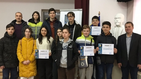 Elevi de la „Șincai” premiați la Concursul interliceal de fizică „TopFiz”
