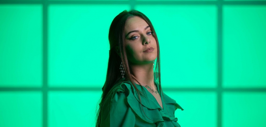 Maramureșeanca Andrada Maria Grumaz din Italia: Artista a lansat a treia sa melodie proprie; Este prima piesă în limba română și este compusă de ea