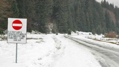 În sezonul de iarnă: Lista șoselelor maramureșene care sunt nerecomandate amatorilor de drumeții montane