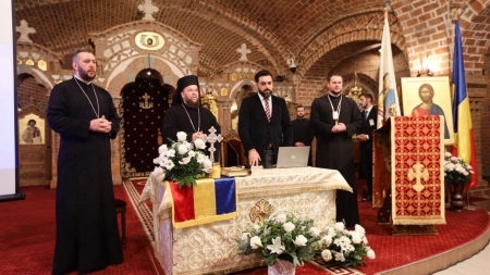 Conferința „Slujirea liturgică din perspectiva stranei” și Slujba Vecerniei unită cu Litia la Catedrala Episcopală Baia Mare