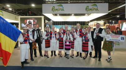 Potențialul turistic al Maramureșului, din nou fascinant; A câștigat inimile prezenților cu tradițiile strămoșești, la târgul de turism TT Varșovia