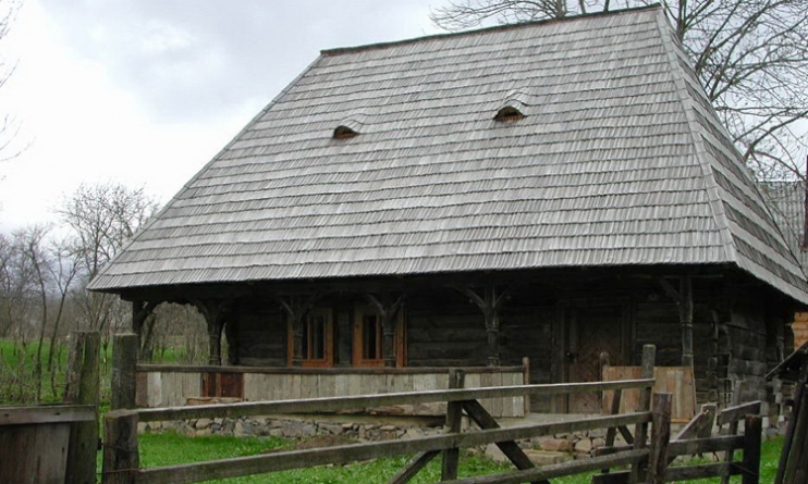 Vor fi reabilitate 36 de gospodării tradiționale din Maramureș