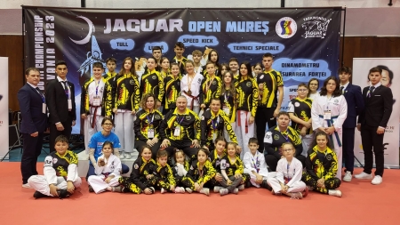 Zeci de medalii obținute de sportivii Clubului „Dragonul” Baia Mare la Cupa Jaguar la Taekwon-do ITF de la Târgu Mureș