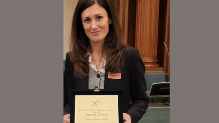 Maramureșeanca Oana Mecleș – primul judecător de origine română din Italia – distinsă cu premiul ARETE 2023, pentru activitatea sa