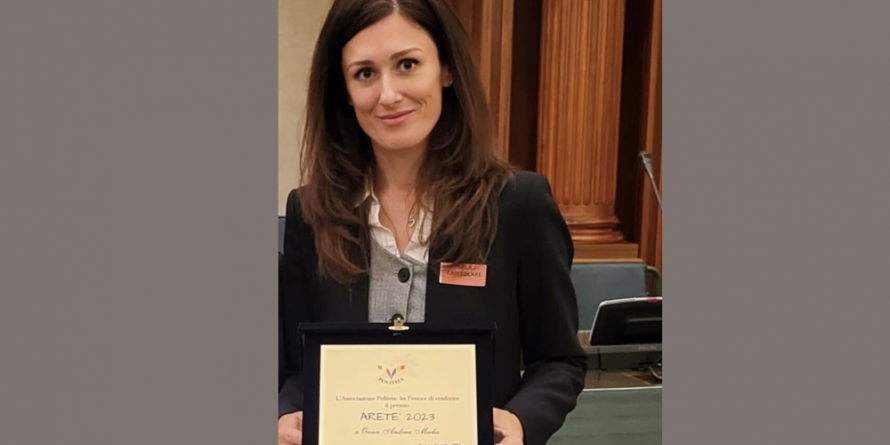 Maramureșeanca Oana Mecleș – primul judecător de origine română din Italia – distinsă cu premiul ARETE 2023, pentru activitatea sa
