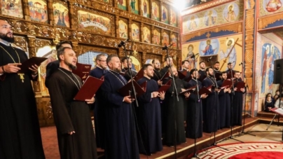 Corala „Armonia” din Constanța susține un concert de colinde la biserica „Înălțarea Domnului” din Baia Mare