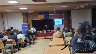 La Colegiul Național „Gheorghe Șincai” Baia Mare a fost organizată conferința „Arheologia și autostrada”