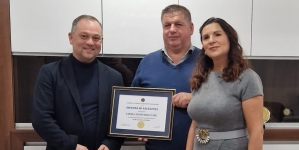 Diplomă de excelență acordată companiei Ferma Zootehnică la aniversarea a 30 de ani de activitate