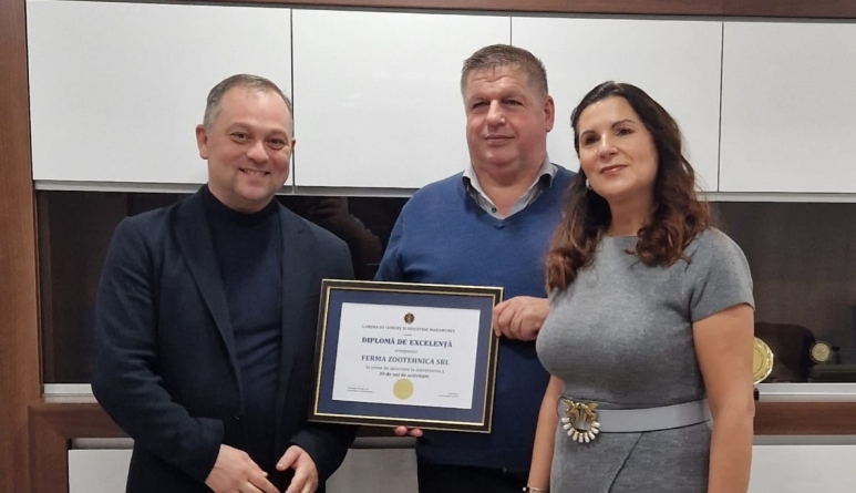 Diplomă de excelență acordată companiei Ferma Zootehnică la aniversarea a 30 de ani de activitate