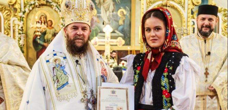 Tânăra băimăreancă Diana Rednic a primit „Diploma Anului Omagial”, în semn de mulțumire și apreciere pentru activitatea muzicală desfășurată