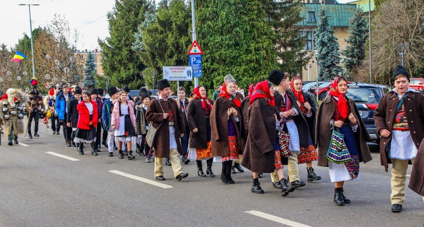 Mii de participanți la „Crăciun în Maramureș”; Colindele, bucatele tradiționale și artiștii invitați au făcut din ediția a XV-a o reușită