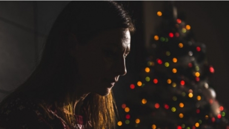 Sărbătorile nu sunt despre depresie și singurătate!