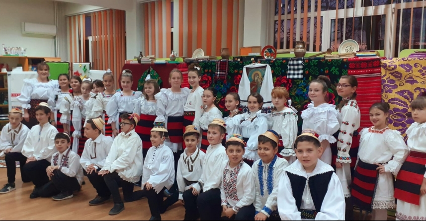 Șezătoare ca pe vremea bunicilor la Școala „Alexandru Ioan Cuza” din Baia Mare