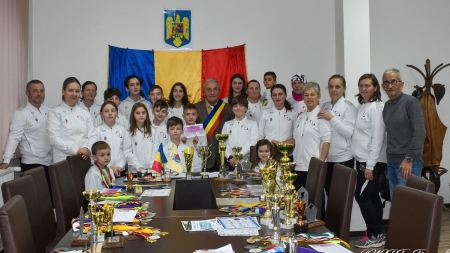 Peste 100 de medalii obținute de sportivii ACS Athletic Târgu Lăpuș în anul 2023