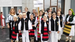 Festivalul Național „Ambasadorii Unirii”: Ansamblul Folcloric „Hori și Joc” al Palatului Copiilor Baia Mare, locul întâi, obținut de Ziua Națională