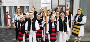Festivalul Național „Ambasadorii Unirii”: Ansamblul Folcloric „Hori și Joc” al Palatului Copiilor Baia Mare, locul întâi, obținut de Ziua Națională