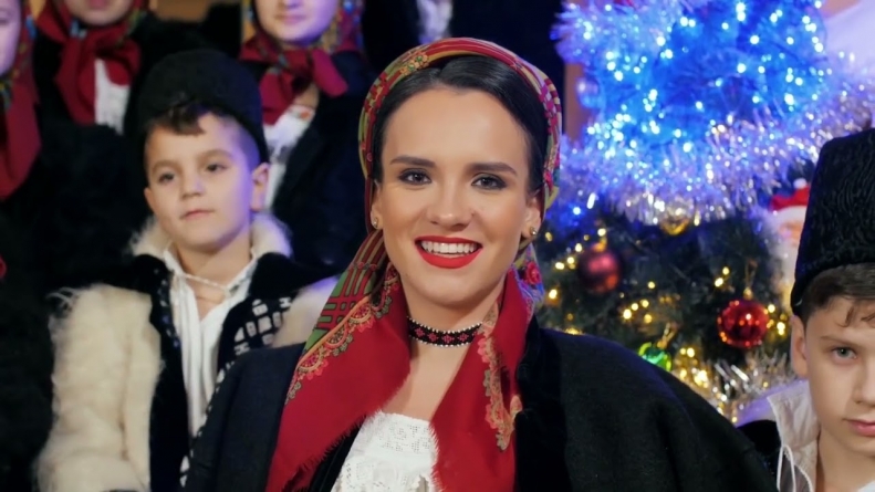 Tradițiile păstrate în Maramureș, detaliate de artista Anuța Iuga