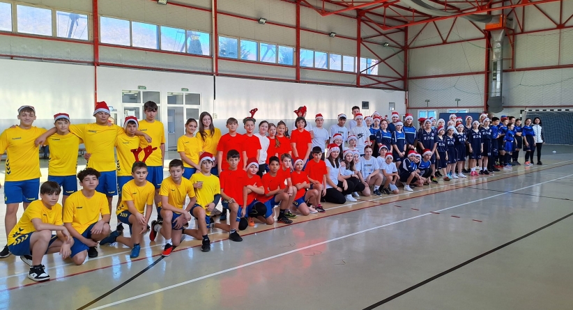 Școala Baia Sprie a câștigat Cupa „Moș Crăciun” (ediția I) la rugby-tag
