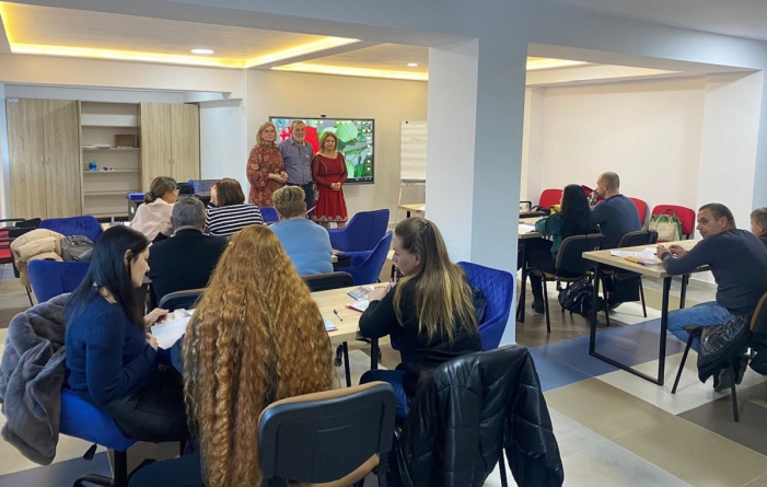Un nou curs de limbă română pentru refugiații ucraineni
