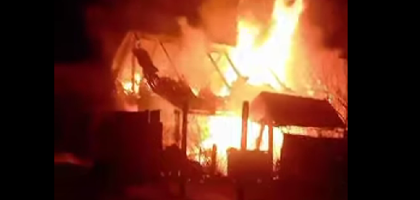 Incendiu în Leordina în noaptea de Ajun; Un bărbat a decedat