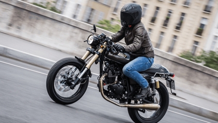 Permisul categoria B, valabil pentru anumite tipuri de motociclete