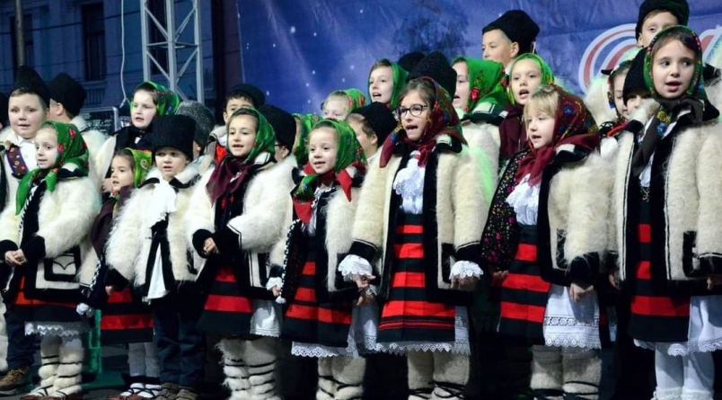 Sighetu Marmației: Se scrie o nouă poveste de Crăciun odată cu aprinderea iluminatului festiv, în 5 decembrie, în Parcul Central din municipiu