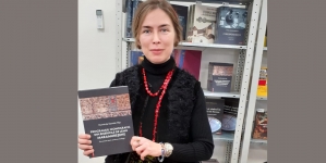 În Cluj-Napoca: Dr. Dumitrița Daniela Filip lansează cartea „Programul iconografic din bisericile de lemn maramureșene: document istoric și discurs teologic”