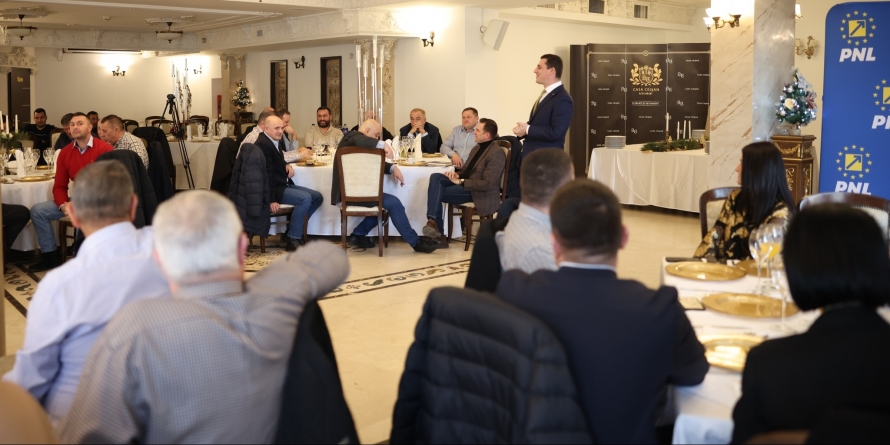 Diplome de apreciere pentru primarii care în 2023 au obținut rezultate deosebite în comunitățile pe care le administrează