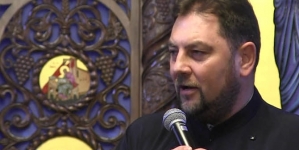 Părintele Marius Ciprian Pop va sluji și va susține un recital de pricesne în Parohia Fărcașa