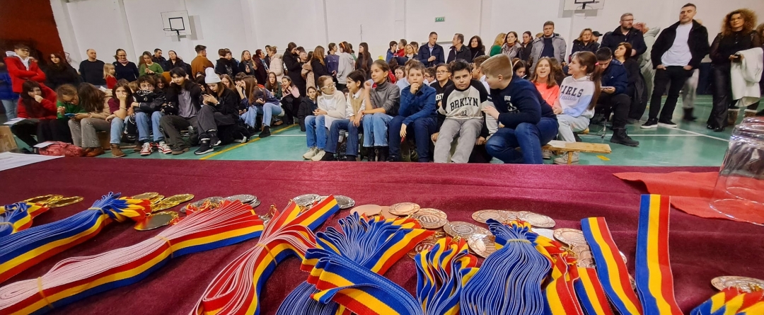 Peste 300 de elevi din mai multe județe au participat la Concursul de matematică „Tinere Speranțe”, găzduit de Școala „Nicolae Iorga” din Baia Mare