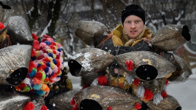 Artiștii fotografi maramureșeni Mariana Scubli, Tudorel Ilie și Felician Săteanu au fost selectați să expună la Cluj, în cadrul evenimentului „Port popular și interculturalitate”