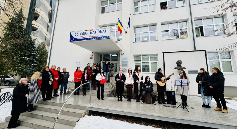 Mihai Eminescu a fost omagiat de elevii și profesorii Colegiului băimărean care-i poartă numele