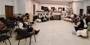 Obicei reînviat: Șezătoare ca pe vremea bunicilor organizată în Bontăieni