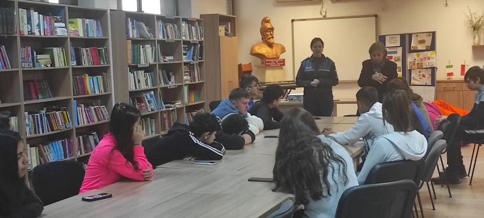 Activități de prevenție pe tema drogurilor la Școala Profesională Fărcașa