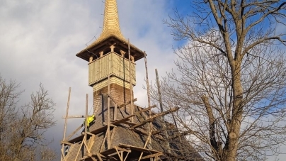 O biserică din Sălaj, refăcută cu ajutorul meșterilor maramureșeni