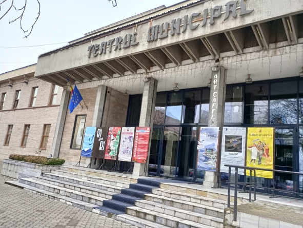 Actorii teatrului băimărean revin pe scenă