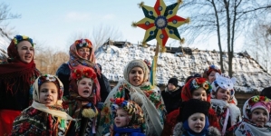 În 7 ianuarie: Peste 25.000 de ucraineni maramureșeni sărbătoresc Crăciunul pe rit vechi; Tradițiile frumoase care s-au menținut până în prezent