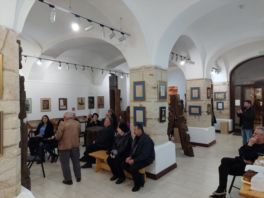 Seară culturală dedicată memoriei sculptorului Gheza Vida