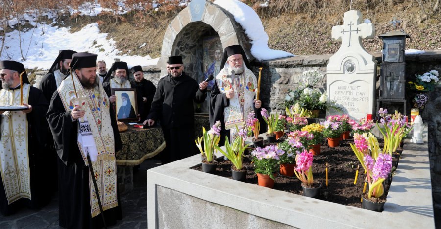 Se face parastas pentru arhimandritul Serafim Man la Mănăstirea Rohia; Se împlinesc 11 ani de la mutarea la Domnul